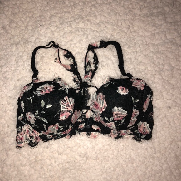 Bras - Picture 3 of 7